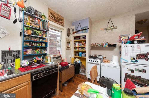 602 52 St, Philadelphia PA 19143-2602 exterior