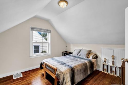 218 Alexander Rd, New Britain CT 06053-1060 exterior