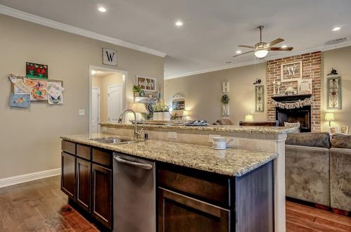 2805 Lillis Ln, Denison TX 75020 exterior