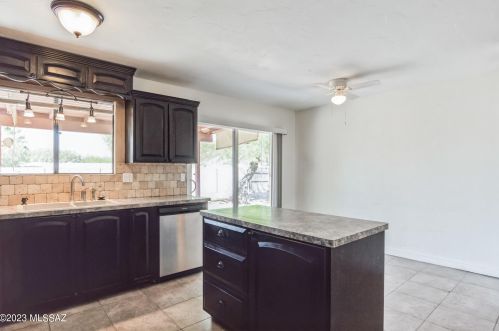 8601 4th St, Tucson AZ  85710-2511 exterior