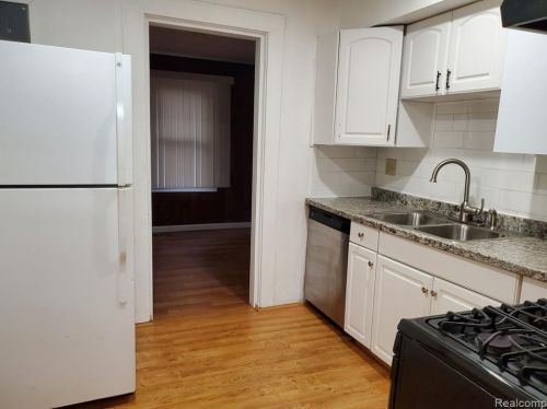 18033 Hanna St, Melvindale MI  48122-1422 exterior