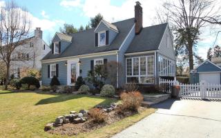 98 Goodwin Ter, Westwood NJ  07675-2909 exterior