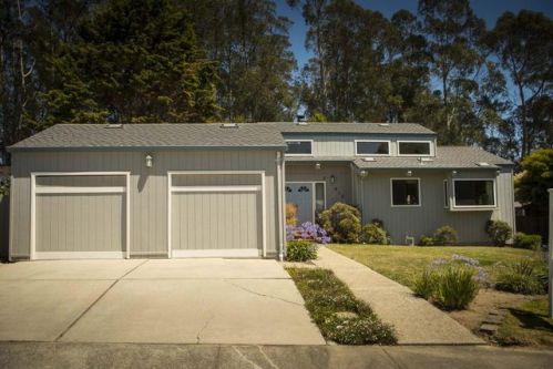 915 Balboa Ave, Capitola, CA 95010-2303
