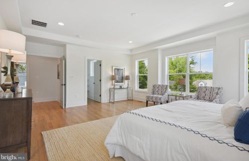 5120 25th Pl, Arlington VA  22207-2603 exterior