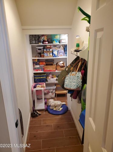 9950 Outlaw Trl, Tucson AZ  85742-8852 exterior