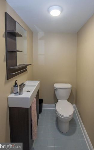 2207 Bryn Mawr Ave, Ardmore PA 19003-2904 exterior