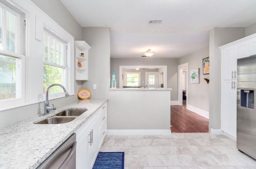 312 Hanna Ave, Tampa FL 33614-3607 exterior