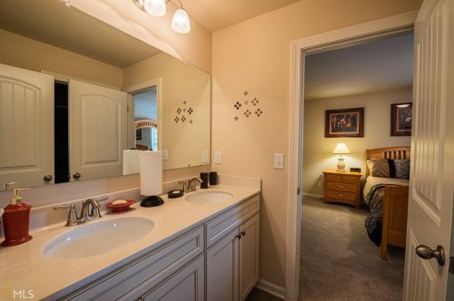 3565 Davis St, Atlanta GA exterior