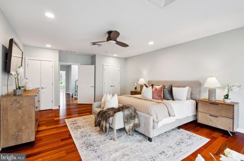 1433 Bainbridge St, Philadelphia PA 19146-2121 exterior