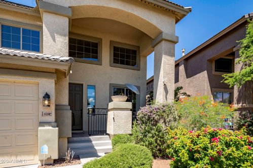 43102 44th Dr, Phoenix, AZ 85087-5919