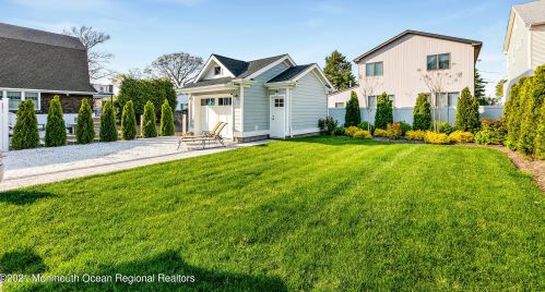 170 Osborne Ave, Point Pleasant Beach NJ  08742-4624 exterior