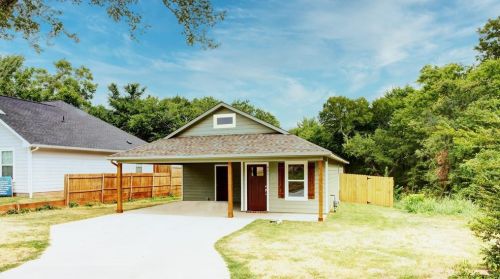 621 Martin Luther King St, Denison TX  75020-2255 exterior