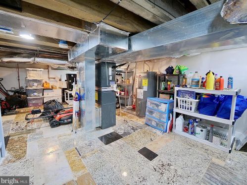 30 6 St, Chester PA 19013-3706 exterior