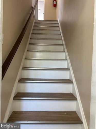 6265 Erdrick St, Philadelphia PA 19135-2602 exterior