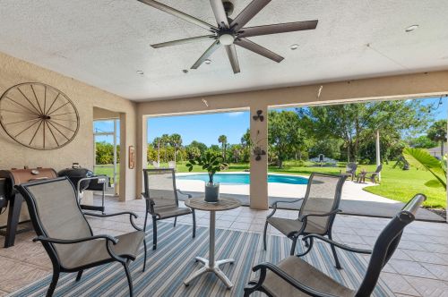 6300 Floyd Johnson Rd, Fort Pierce FL 34947-1563 exterior