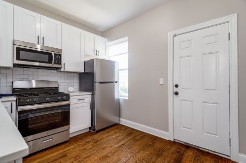 7616 Dante Ave, Chicago IL  60619-2720 exterior