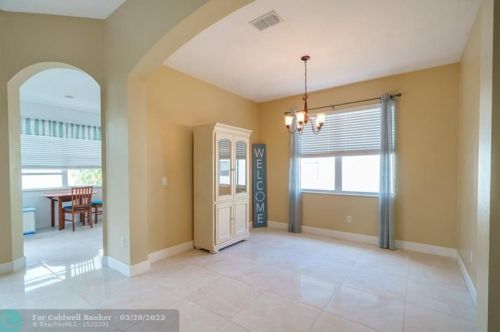 9597 Lindale Trace Blvd, Fort Pierce FL  34987-2439 exterior