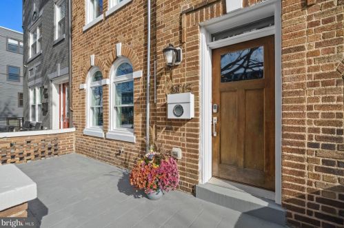 3815 5th St, Washington, DC 20011-5919