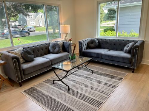 468 Emroy Ave, Elmhurst IL  60126-2019 exterior