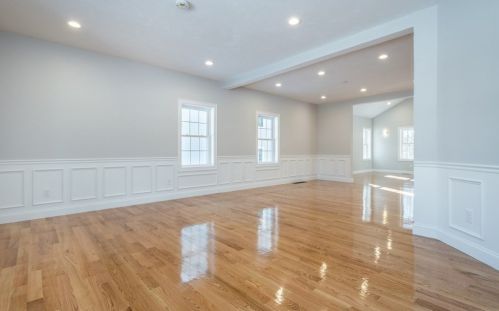 711 Salisbury St, Worcester MA 01609-1122 exterior