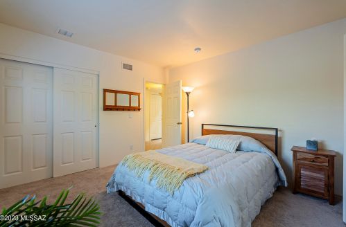 3121 Placita Agua Caliente, Tucson AZ  85712-1251 exterior