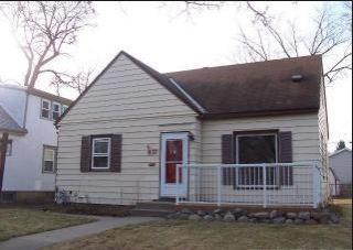 837 Bidwell St, Saint Paul MN  55118-5719 exterior