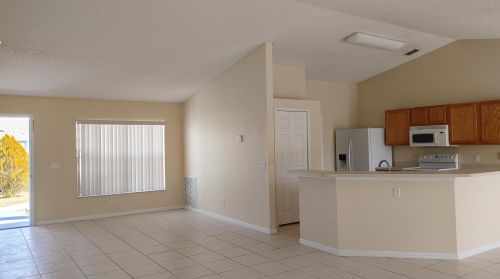 1013 College Park Rd, Fort Pierce FL 34953-5842 exterior