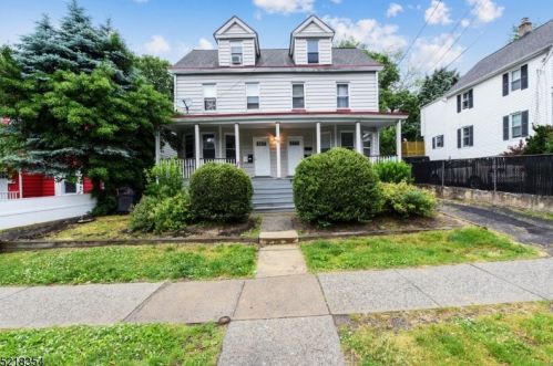 72 Chestnut St, Montclair NJ 07042-2945 exterior