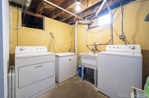 2035 Un Ave, Grand Rapids MI 49507-3218 exterior