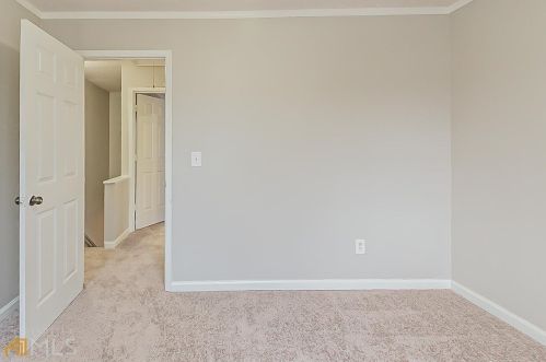 7040 Oak Hl Dr, Austell GA 30168-4929 exterior