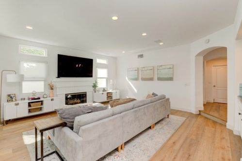 12080 Riviera, Tustin CA  92782-1203 exterior