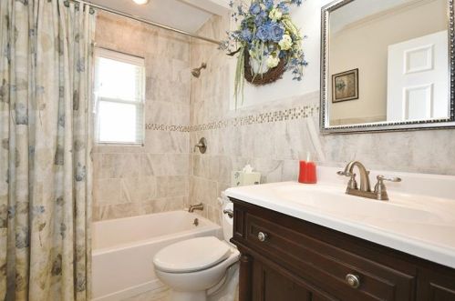 1905 Berkwood Dr, Pittsburgh PA 15243-1517 exterior