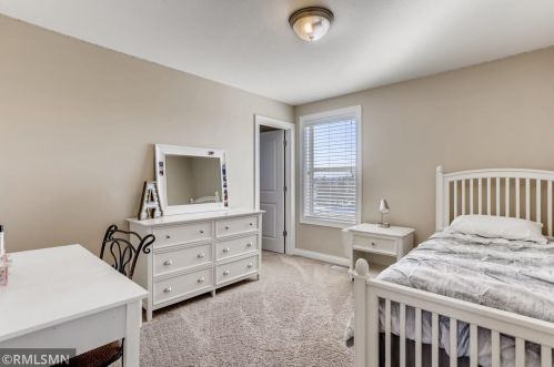 1710 Bluewater Ln, Saint Paul MN 55129-6236 exterior