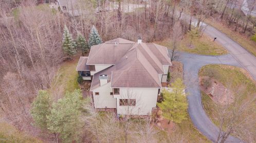 2068 Tall Pne Dr, Grand Rapids MI 49546-7923 exterior