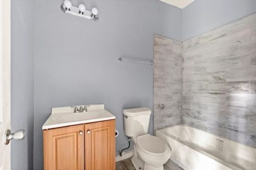 501 Aberdeen Dr, Atlanta GA 30328-4207 exterior