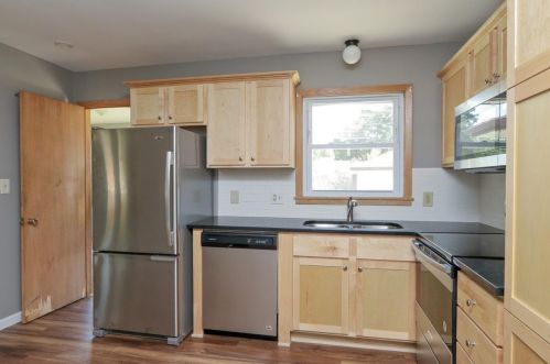 156 Spruce St, South Saint Paul MN 55075-3443 exterior