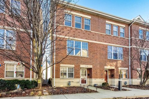 3870 Milwaukee Ct, Chicago, IL 60641-1500