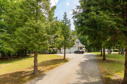 19 Violette Ln, Seabrook NH 03874-4557 exterior