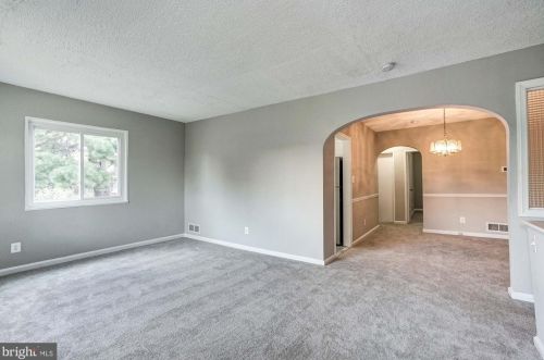 872 Bellevue St, Washington DC 20032-6002 exterior