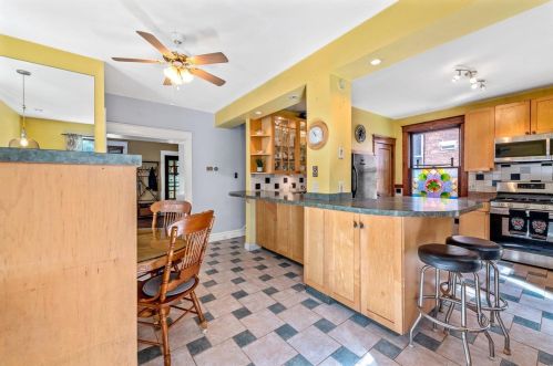 1032 Yale Ave, Saint Louis MO 63117-1823 exterior