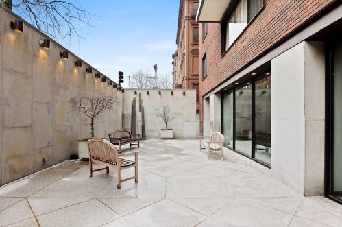 180 Beacon St, Boston MA  exterior