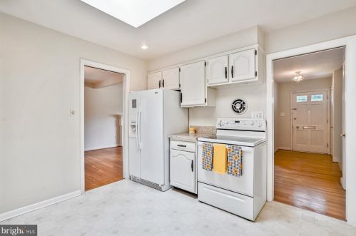 1730 Great Falls St, Mc Lean VA  22101-5063 exterior