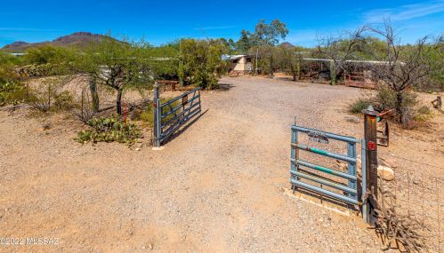 4105 Hogan Dr, Tucson AZ 85735-1809 exterior