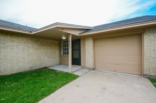 719 Meadow Ln, Hempstead, TX 77445-9155