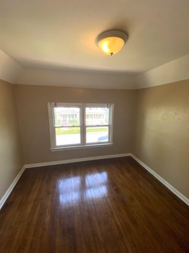 10522 Ln Salle St, Chicago IL 60620-1245 exterior