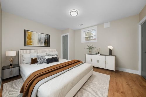 5650 Bishop St, Chicago IL  60636-1316 exterior