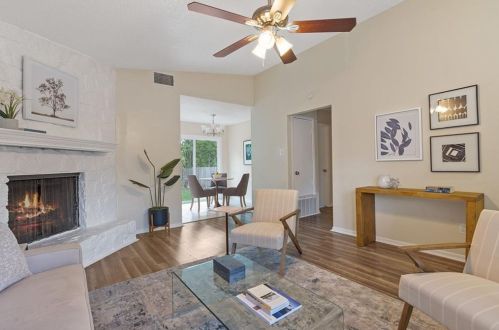 6913 Colony Loop Dr, Austin TX 78724-3751 exterior