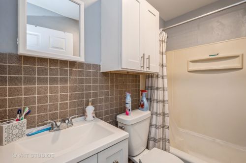 2007 Cullerton St, Chicago IL  60608-2620 exterior