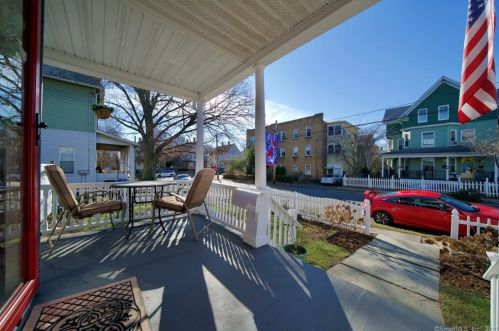 9 Fairview St, New Britain CT 06051-2707 exterior