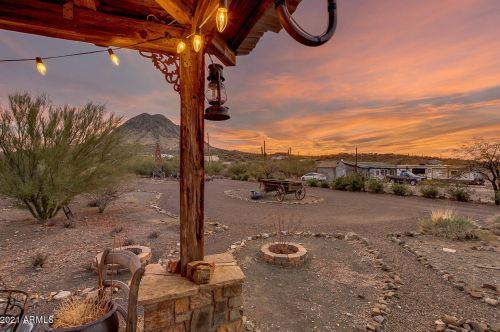 47713 29 Ave, Phoenix AZ 85087-9638 exterior